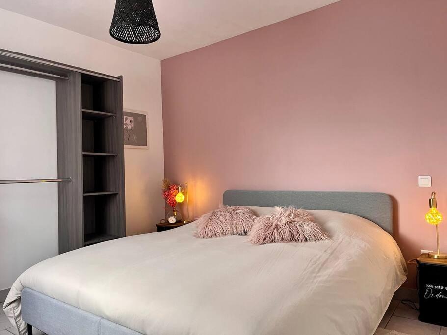 La Romance Fressenneville Bagian luar foto